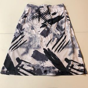 MOD SPORTSWEAR SKIRT  Black & White Athletic Skirt